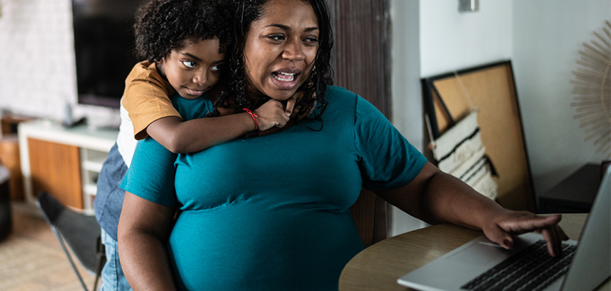 2022-12-What to do if your child sees something inappropriate online_Inside Image talking to your child about inappropriate content