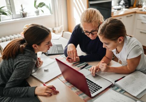 5 tips to help balance screen time and learning 5 ways to balance screen time and learning