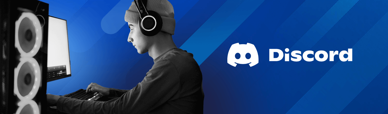 2024-05-Blog_IsDiscordSafeForKidsHero teen using discord